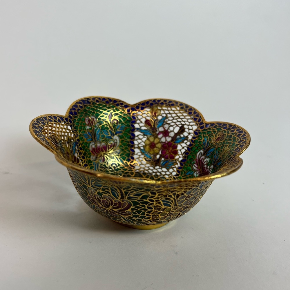 Vintage Chinese Plique-A-Jour Enamel Reticulated Floral Bowl trinket dish